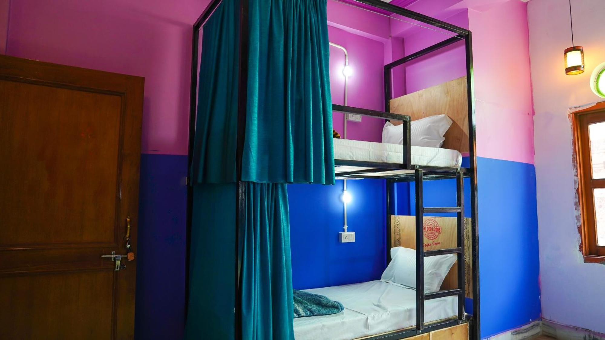 The Old Town Hostel פושקאר מראה חיצוני תמונה